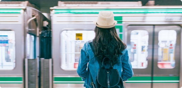電車でお越しの方